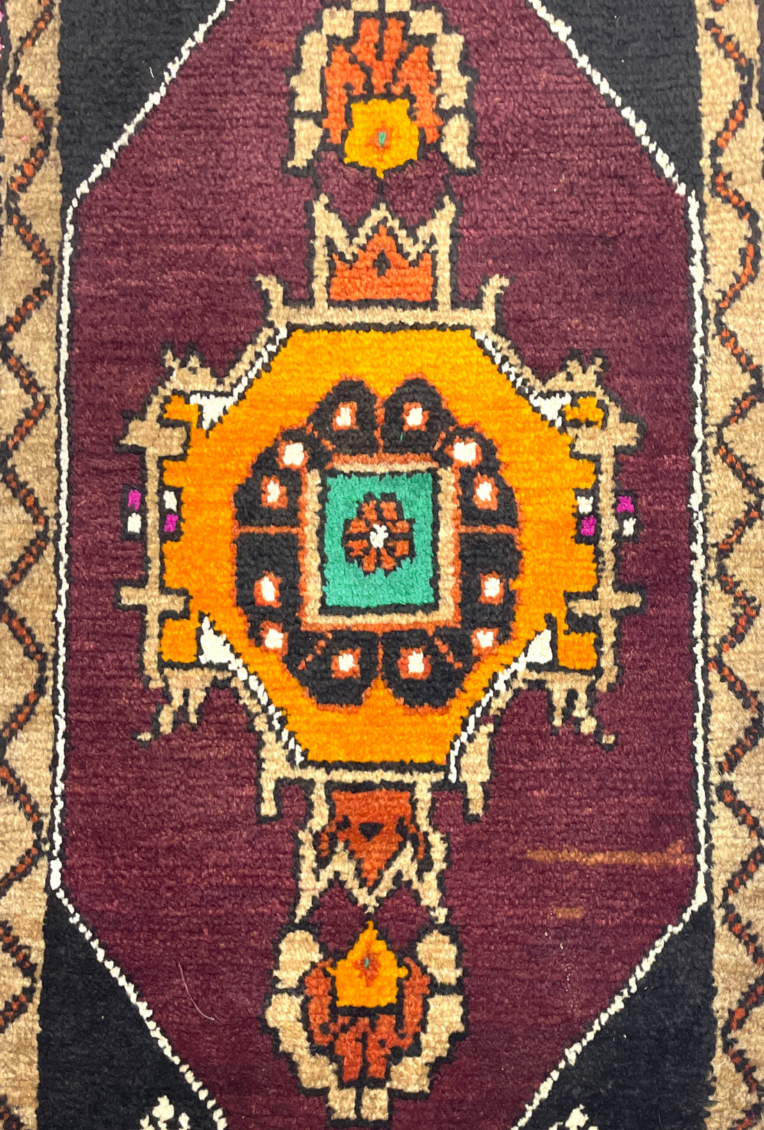 Vintage Anatolian Small Hand-Knotted Rug 51 Cm X 109 Cm (1’7″ FT X 3’6″ FT) – Y010048