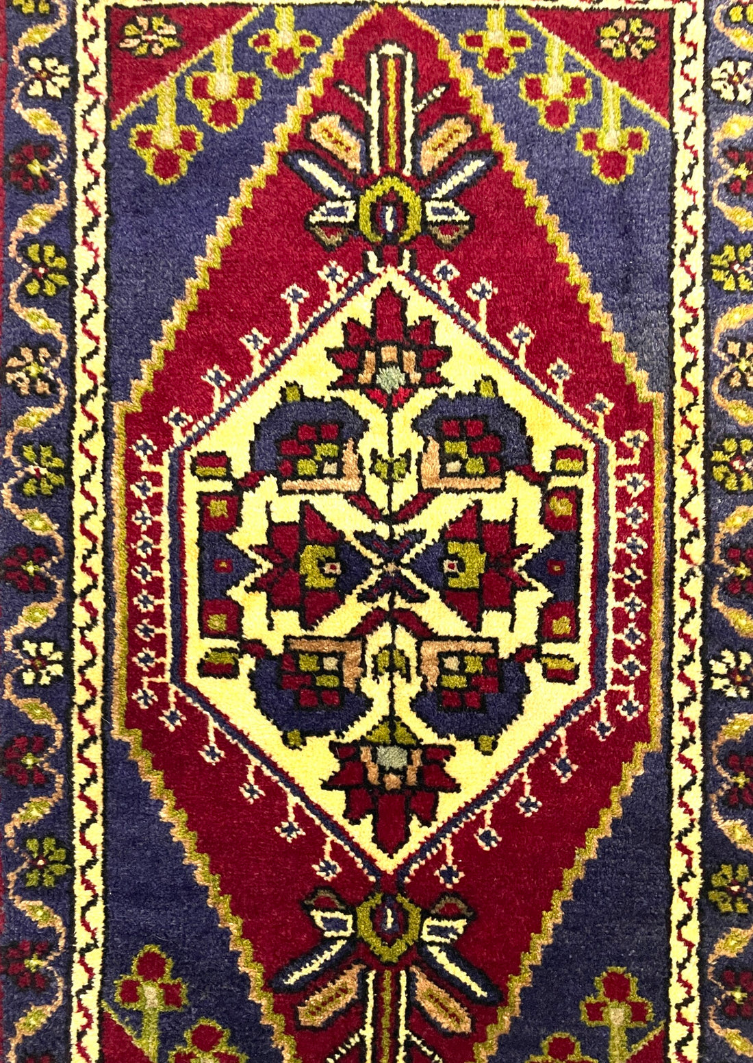 Vintage Small Taspinar Rug 53 cm x 101 cm (1'7" FT X 3'3" FT) - Y010073