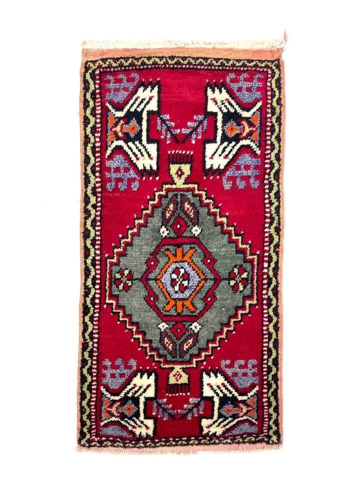 Vintage Turkish Hand-Knotted Rug 51 Cm X 103 Cm (1’7″ FT X 3’4″ FT) – Y010047